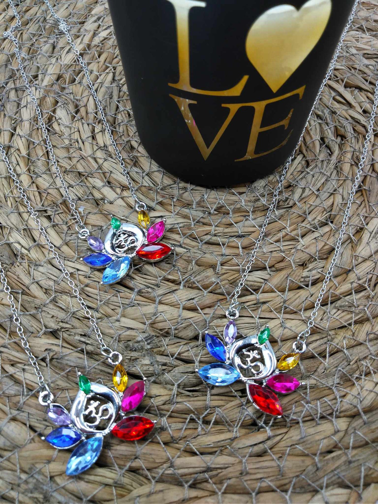 Pendentif ELEGANCE aux couleurs des 7 Chakras - 3ème Oeil