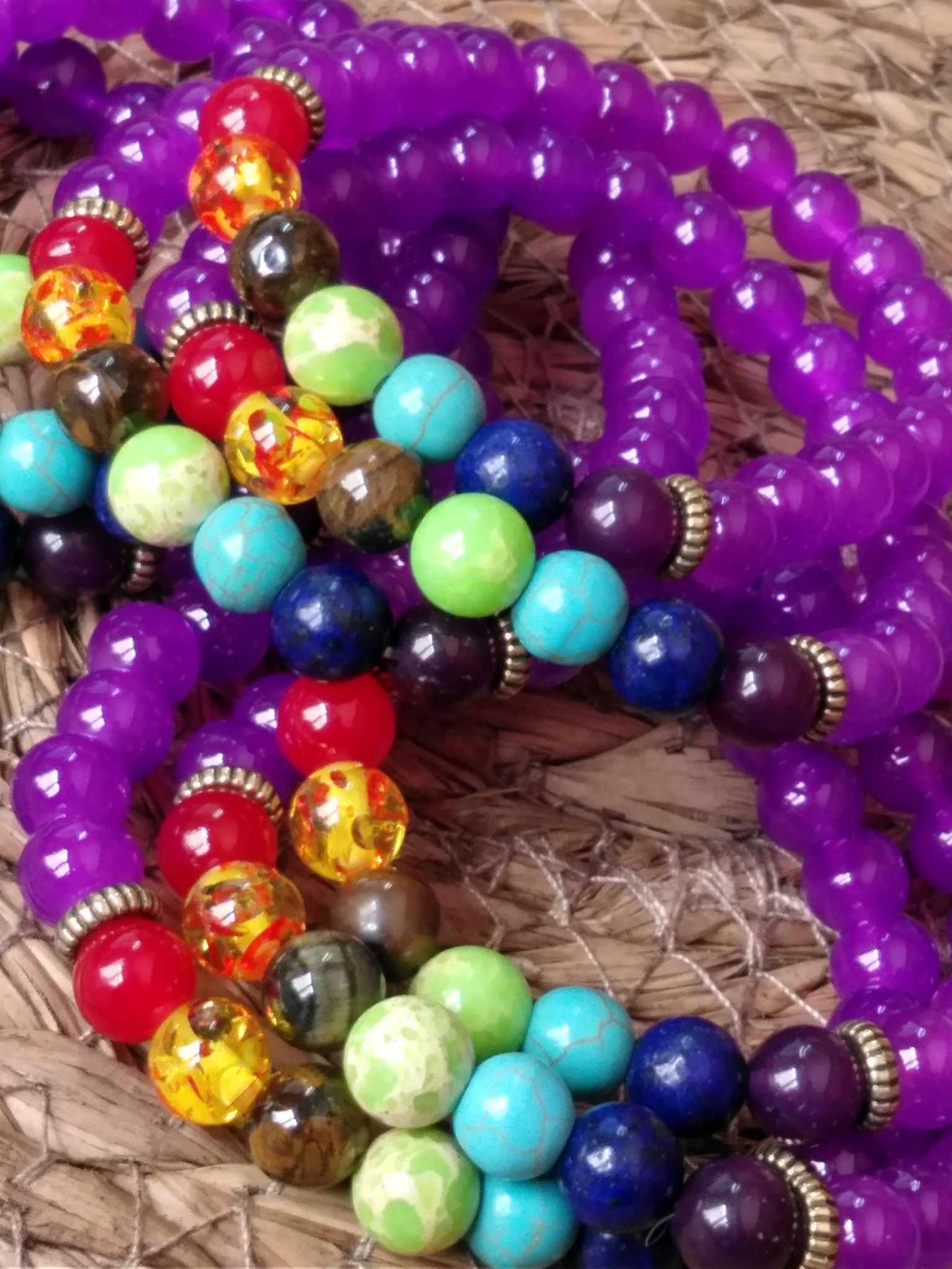 Bracelet d'intention sur l'alignement des 7 Chakras (mauve)