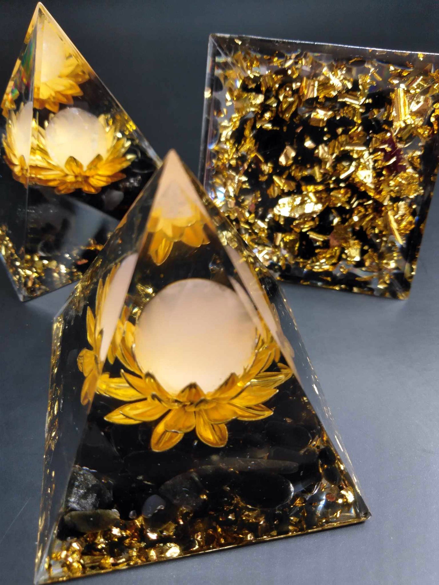 Pyramide Orgonite - Obsidienne