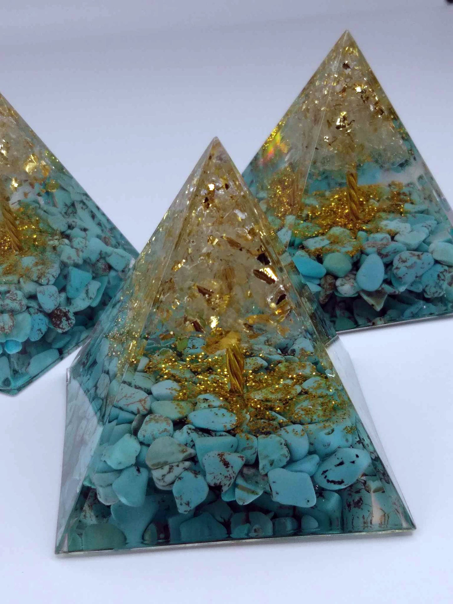 Pyramide Orgonite - Turquoise