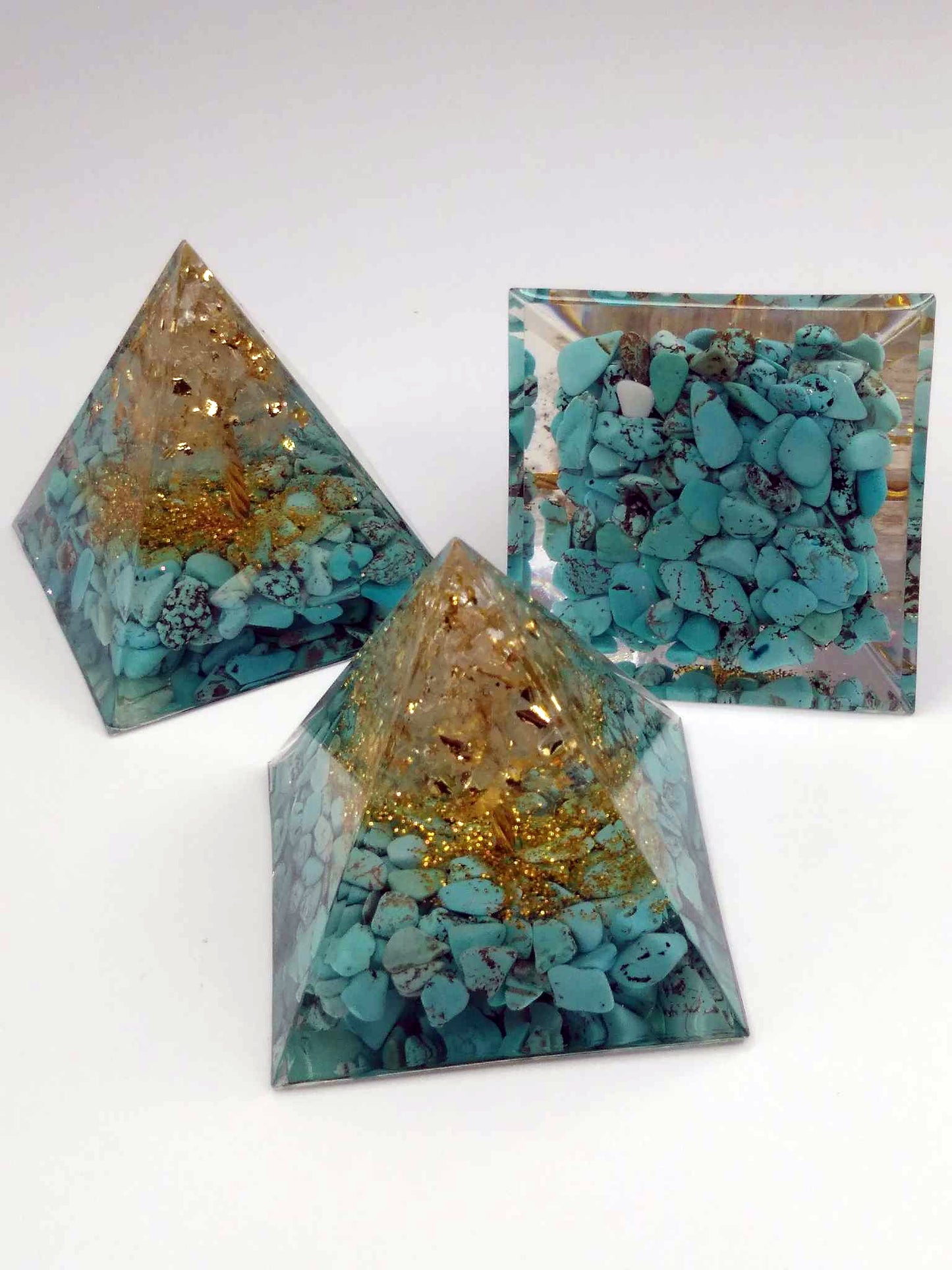 Pyramide Orgonite - Turquoise