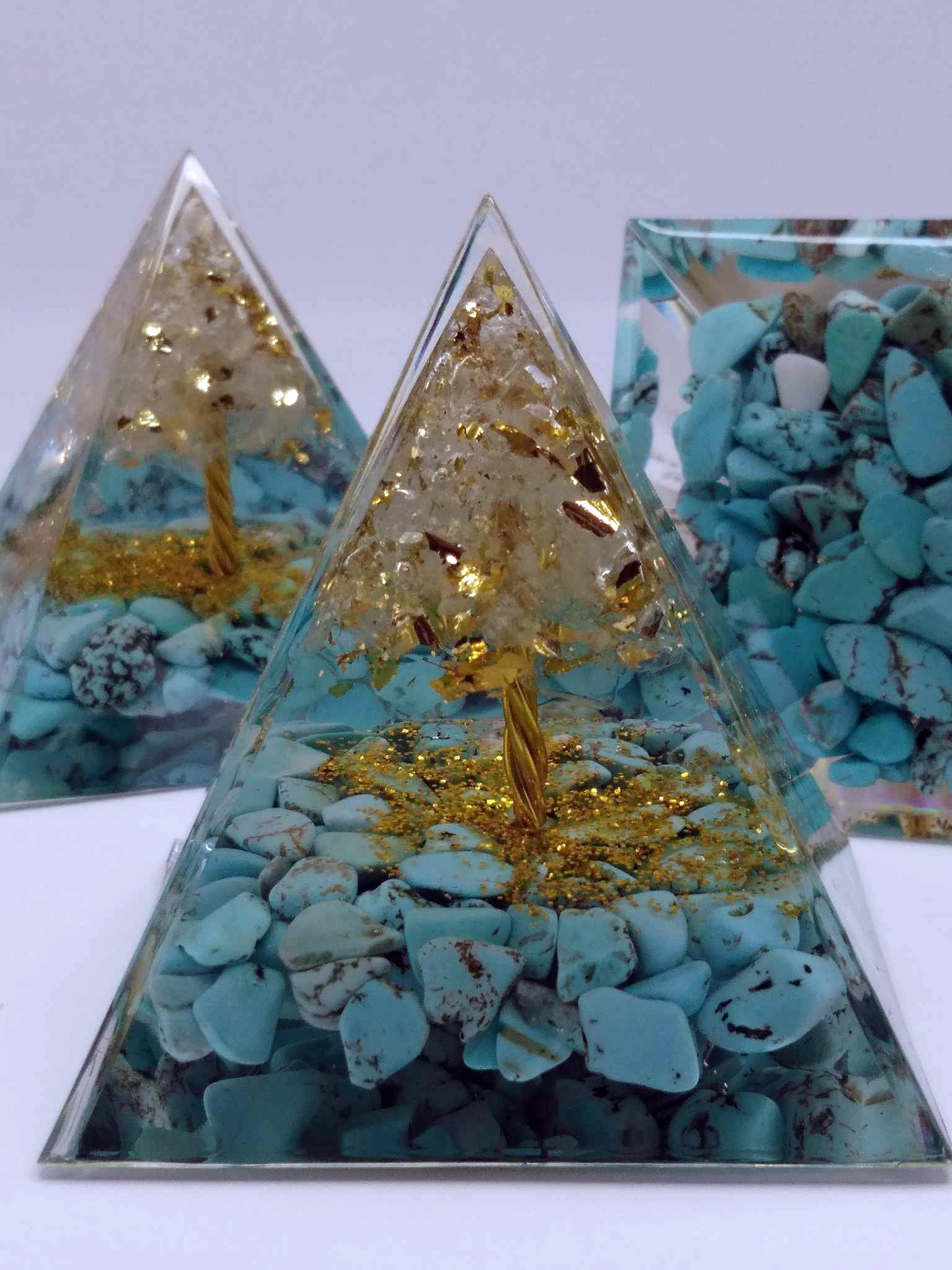 Pyramide Orgonite - Turquoise